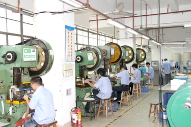 중국 Shenzhen Lunfeng Technology Co., Ltd 회사 프로파일